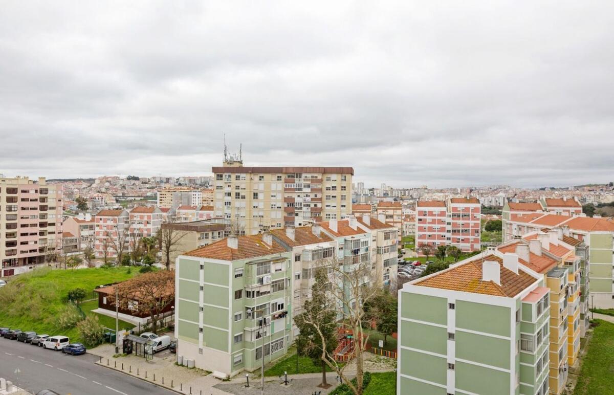 Spacious 3 Bedroom Apartment In Lisbona Esterno foto